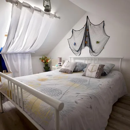 فندق مبيت وإفطار Maison De لو مان